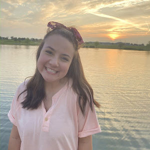 Meet your Posher, Olivia